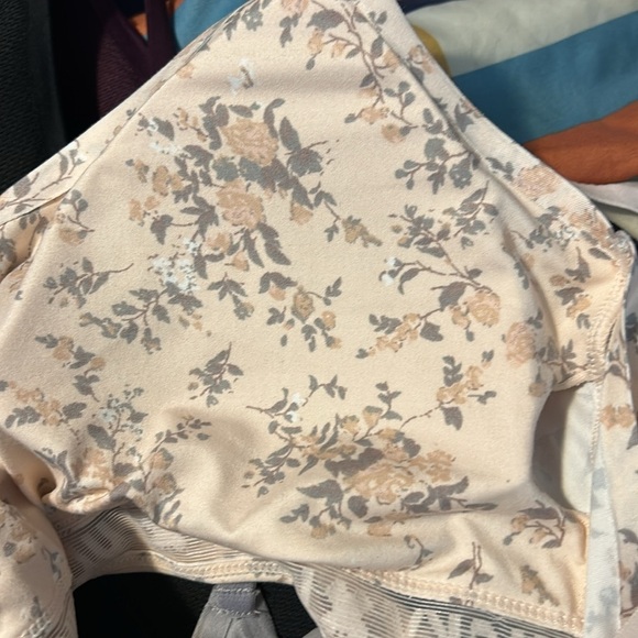 Lucky Brand 2 Wirefree Padded Floral Gray LVD00159 NEW - Picture 8 of 11